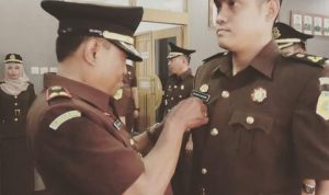 Kejari OKI melantik Kasi Pidsus Adi Bayu Kesuma